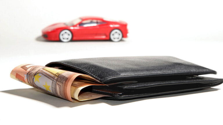 The Complete Guide to Refinancing Your Car Loan and Saving Money Each Month